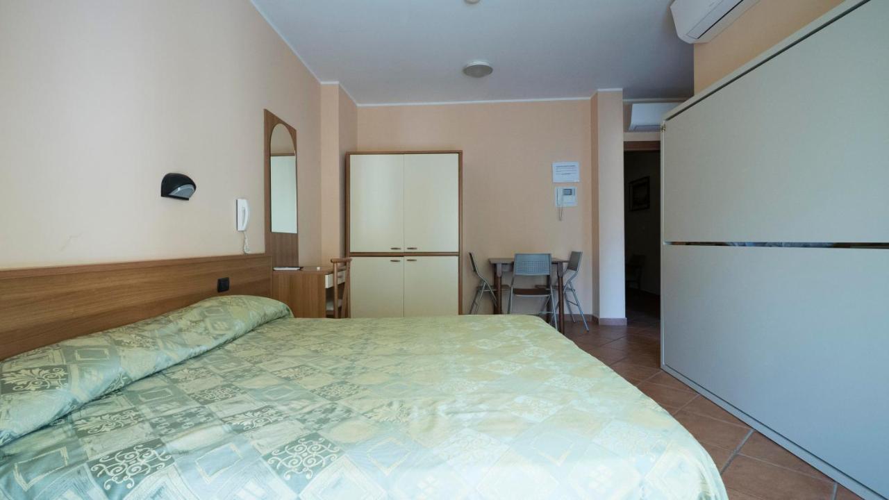 Hotel Residence Mirafiori Loano Luaran gambar