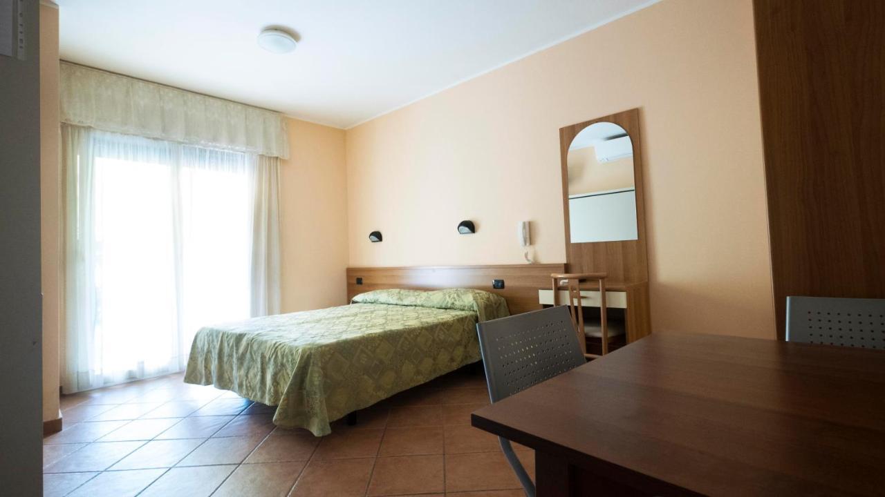 Hotel Residence Mirafiori Loano Luaran gambar