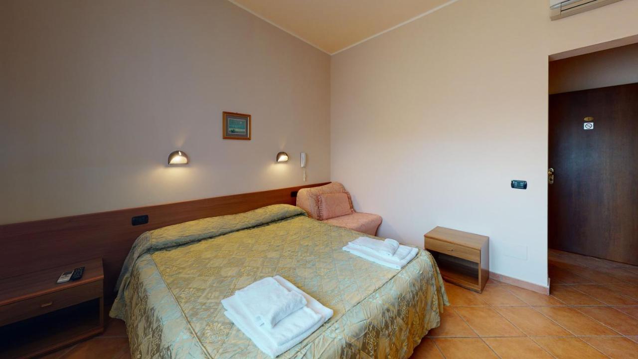 Hotel Residence Mirafiori Loano Luaran gambar