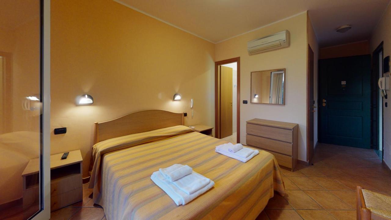 Hotel Residence Mirafiori Loano Luaran gambar